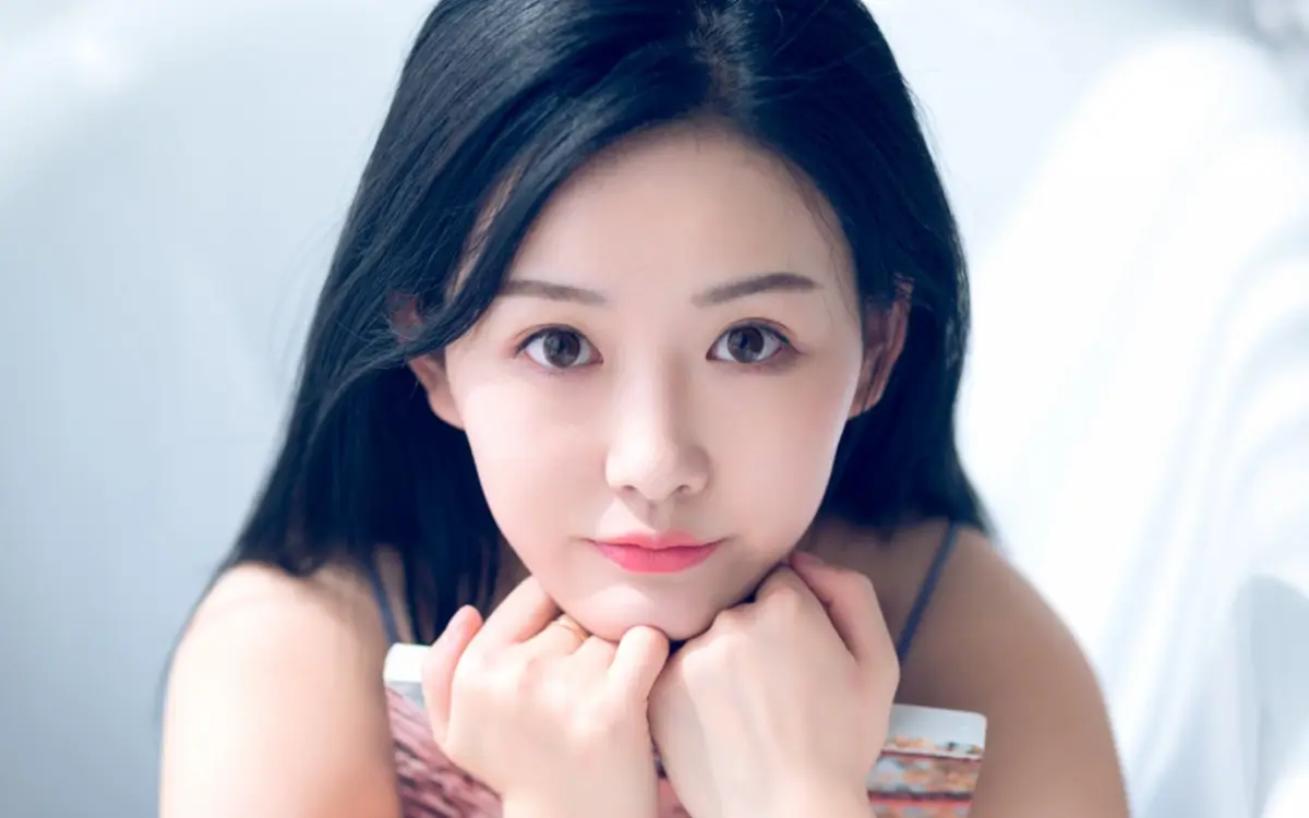 云南哈尔滨私人伴游燕子