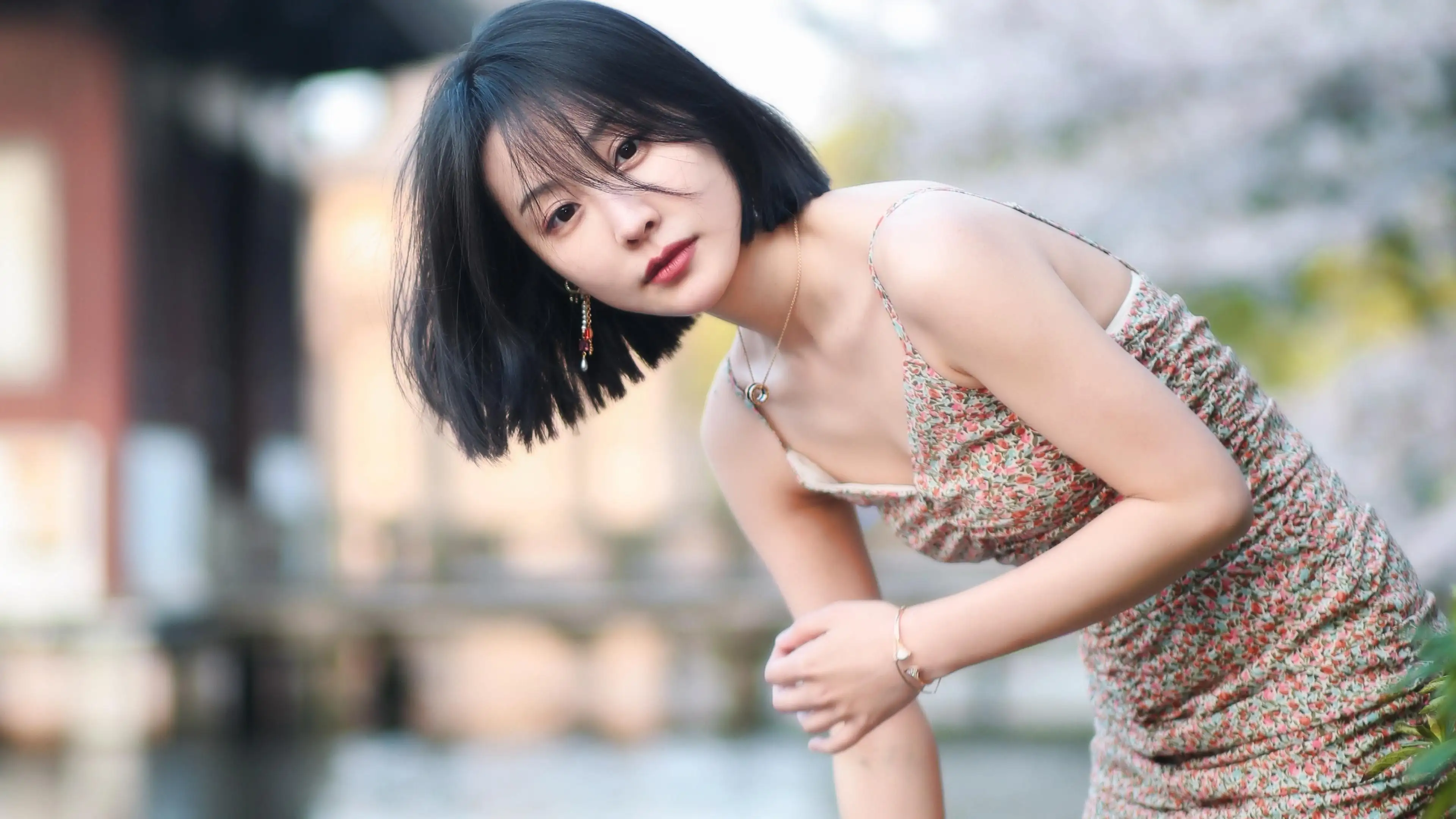 云南成都伴游小姐姐雅美