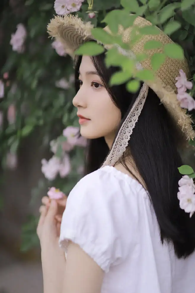 云南喀什私人伴游李菲儿