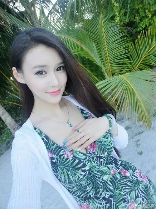云南柳州伴游张莉