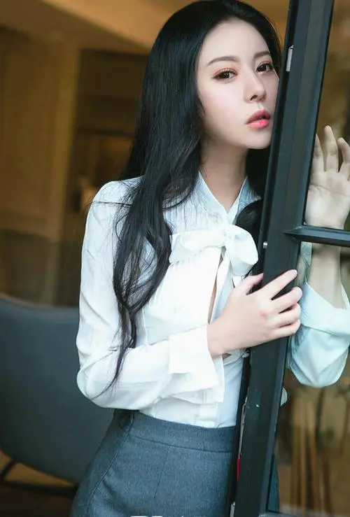 云南桂林私人伴游欢子